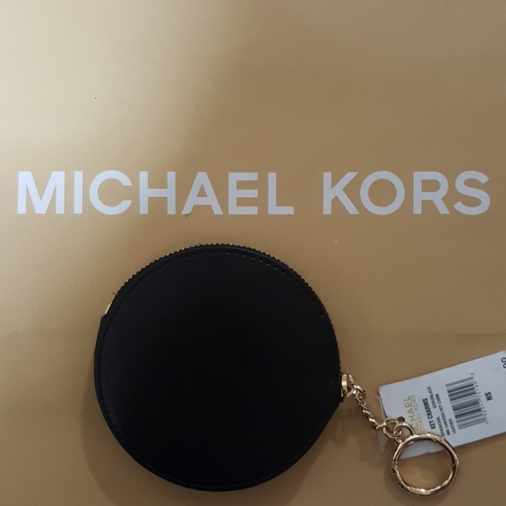 Michael Kors Key Charms Mini Canteen Coin purse. - Picture 4 of 7